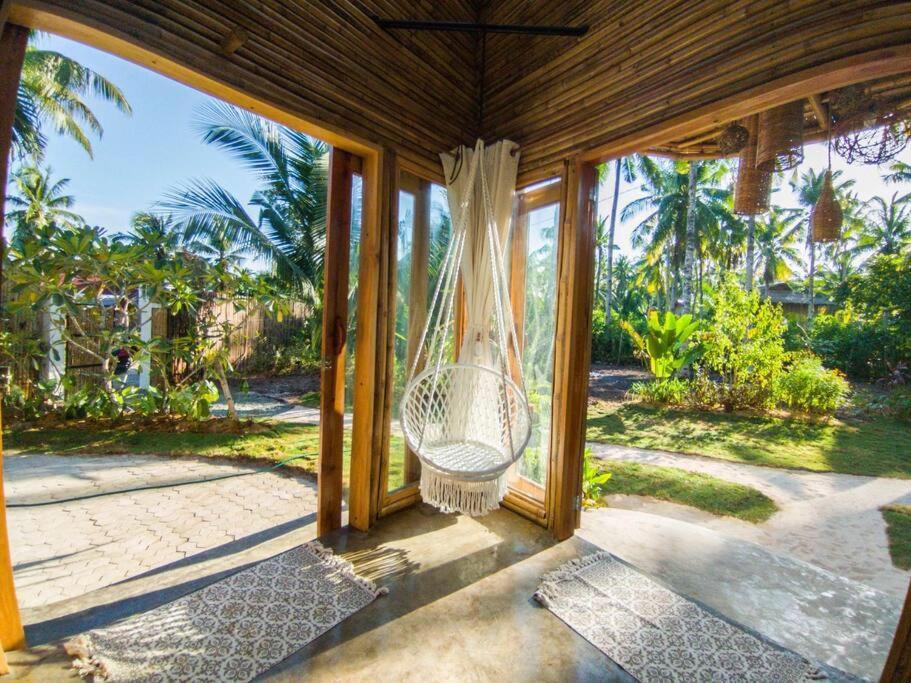 The Bamboo Houses - Tropical Garden & Empty Beach General Luna  Luaran gambar