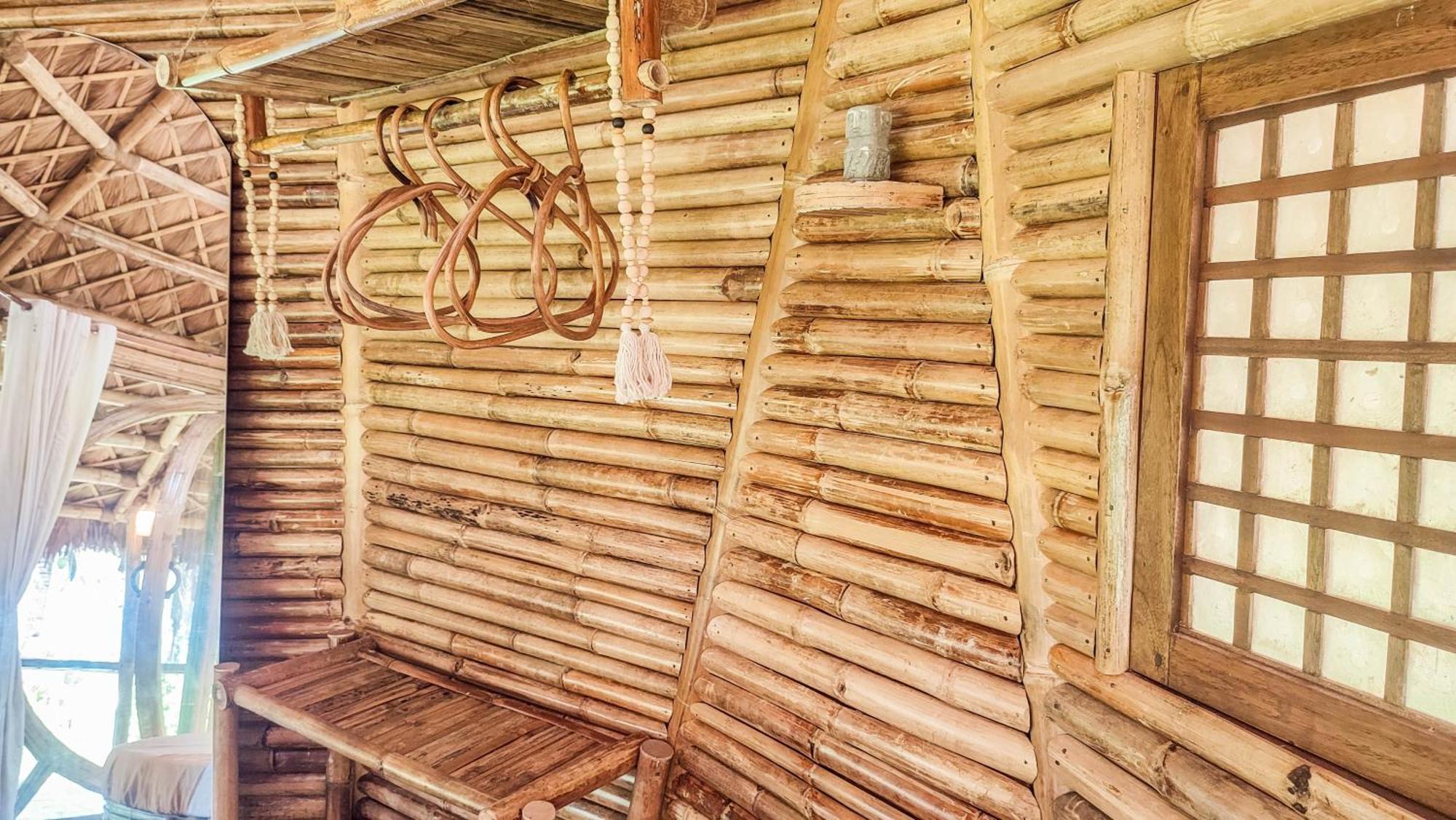 The Bamboo Houses - Tropical Garden & Empty Beach General Luna  Luaran gambar