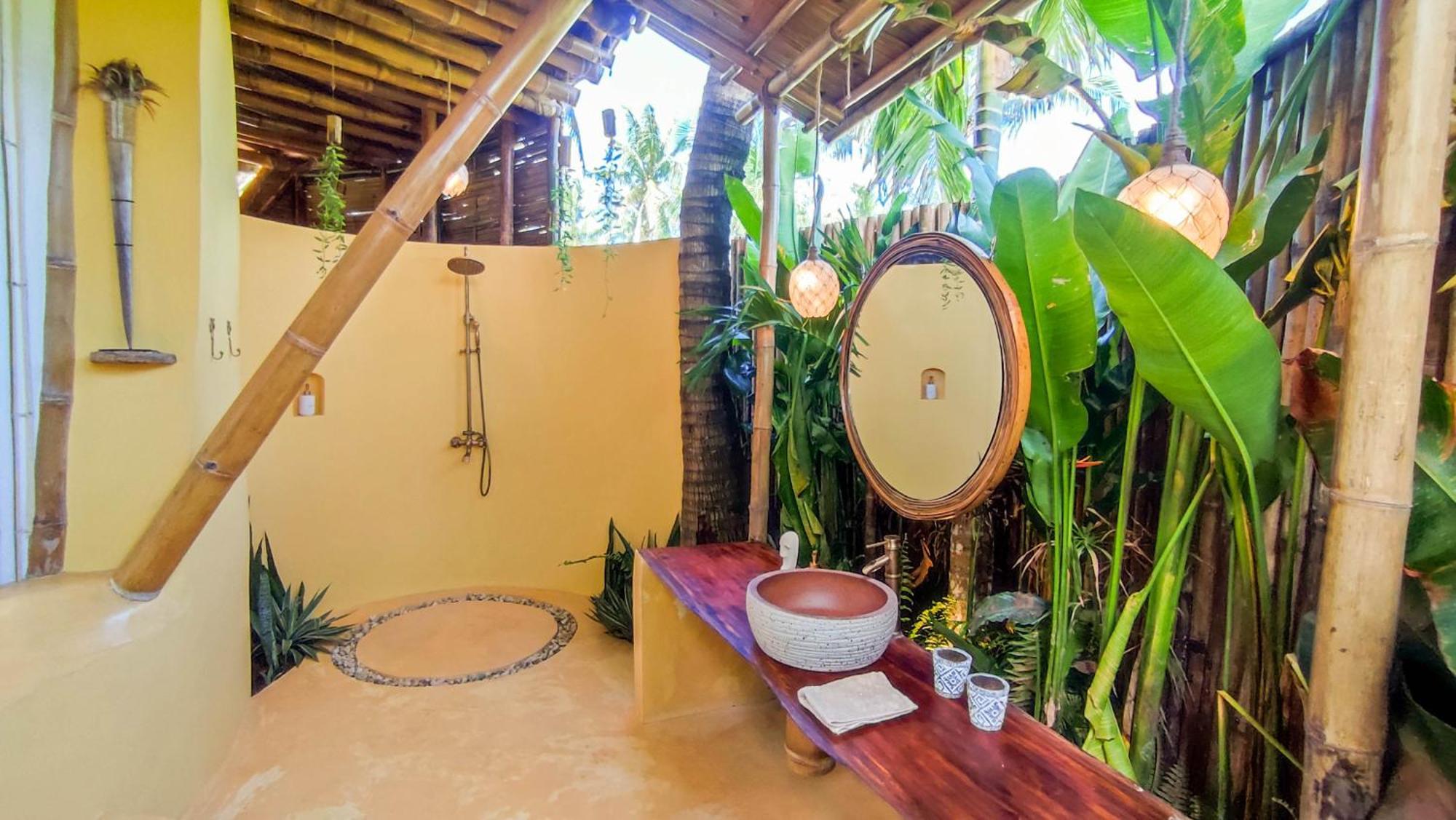 The Bamboo Houses - Tropical Garden & Empty Beach General Luna  Luaran gambar