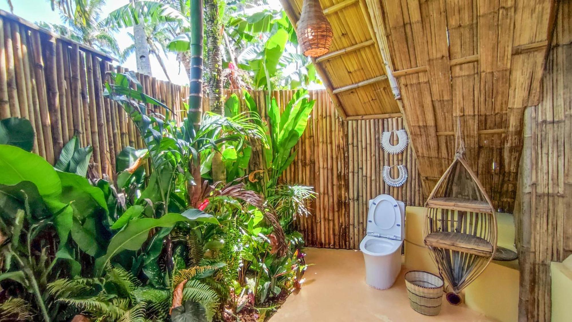 The Bamboo Houses - Tropical Garden & Empty Beach General Luna  Luaran gambar
