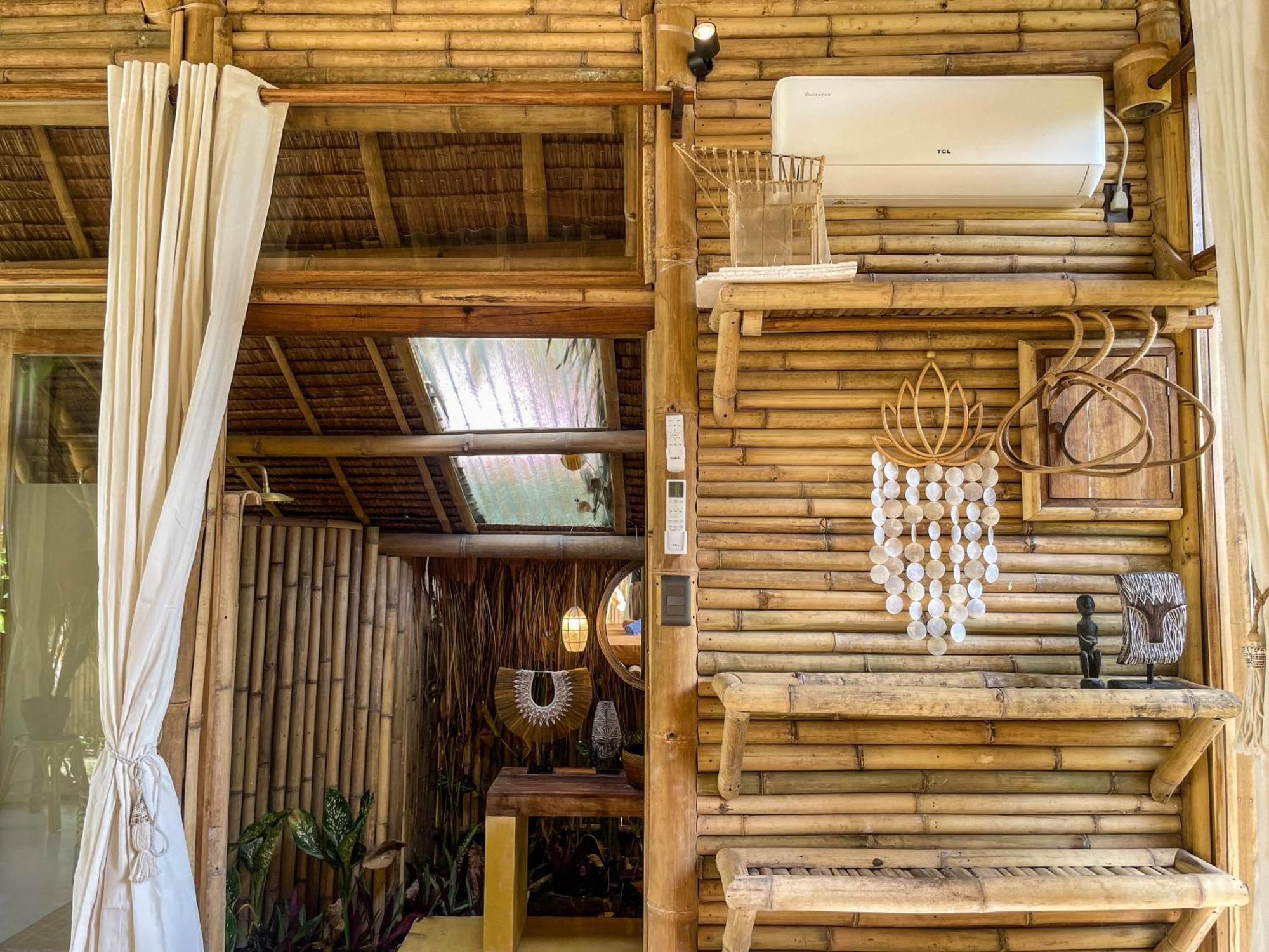 The Bamboo Houses - Tropical Garden & Empty Beach General Luna  Luaran gambar